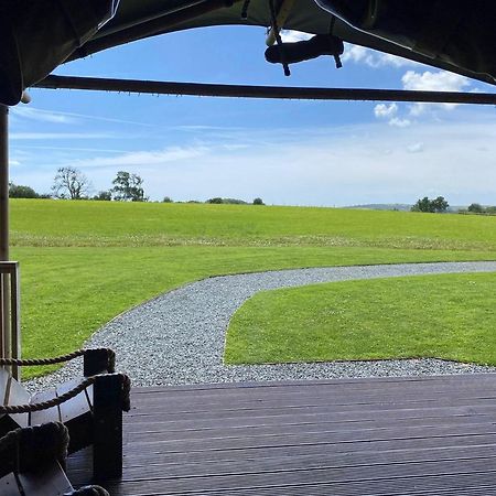 Florence Springs Glamping Gumfreston Exterior photo